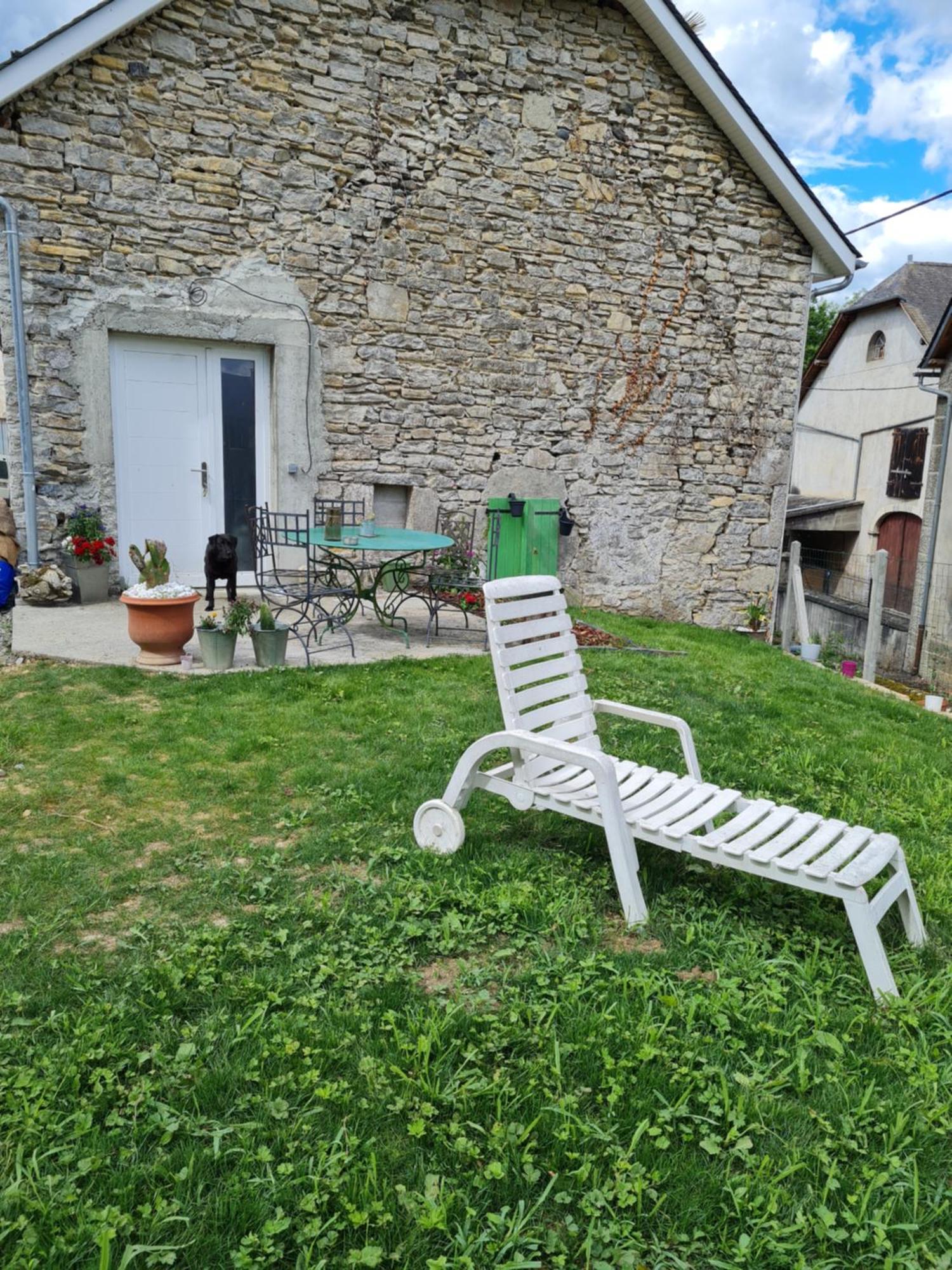 Appartement De La Laiterie Avec Petit Jardin. Eysus 外观 照片